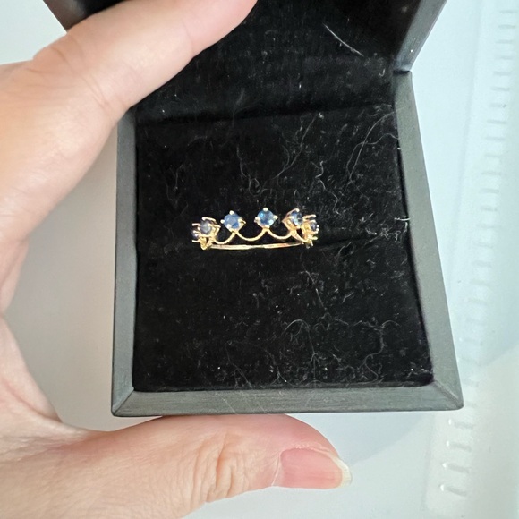 Royal blue sapphire 18k gold ring - Picture 8 of 16